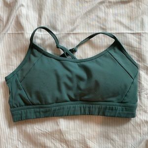 Alphalete sports bra
